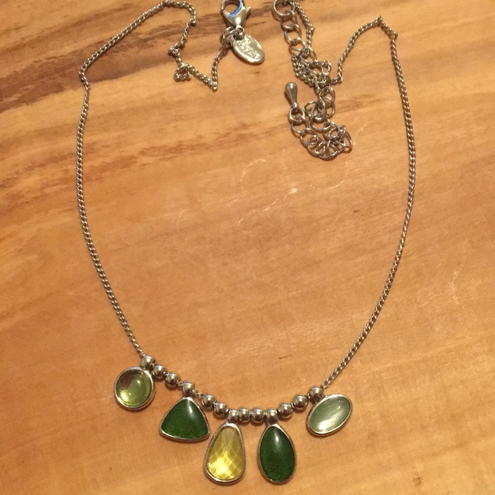 Green and gold necklace